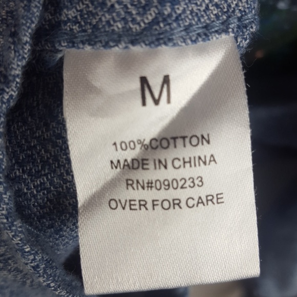 On The Byas Button Up Top - Picture 7 of 8